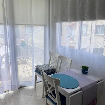 דירה Modern In Near The Sea